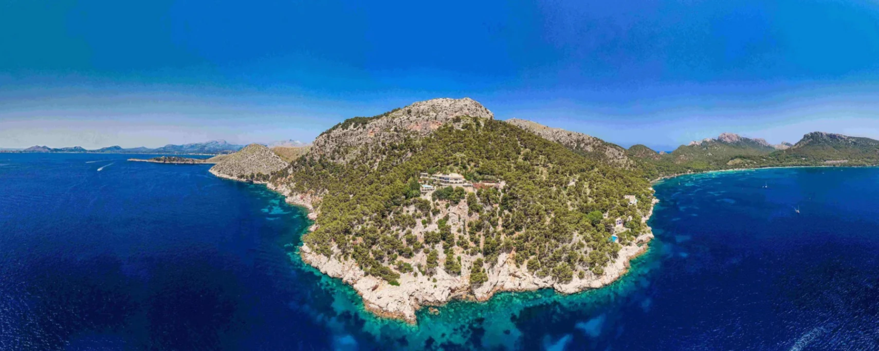 Villa de lujo en venta: 7 habitaciones, 2 piscinas, parcela de 22.000 m²