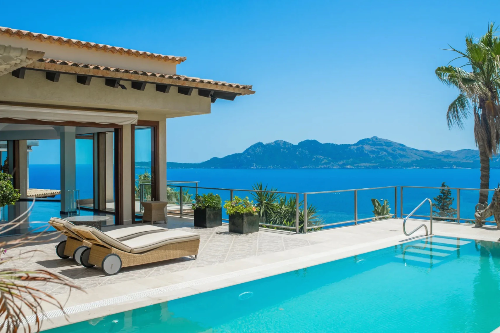 Villa de lujo en venta: 7 habitaciones, 2 piscinas, parcela de 22.000 m²