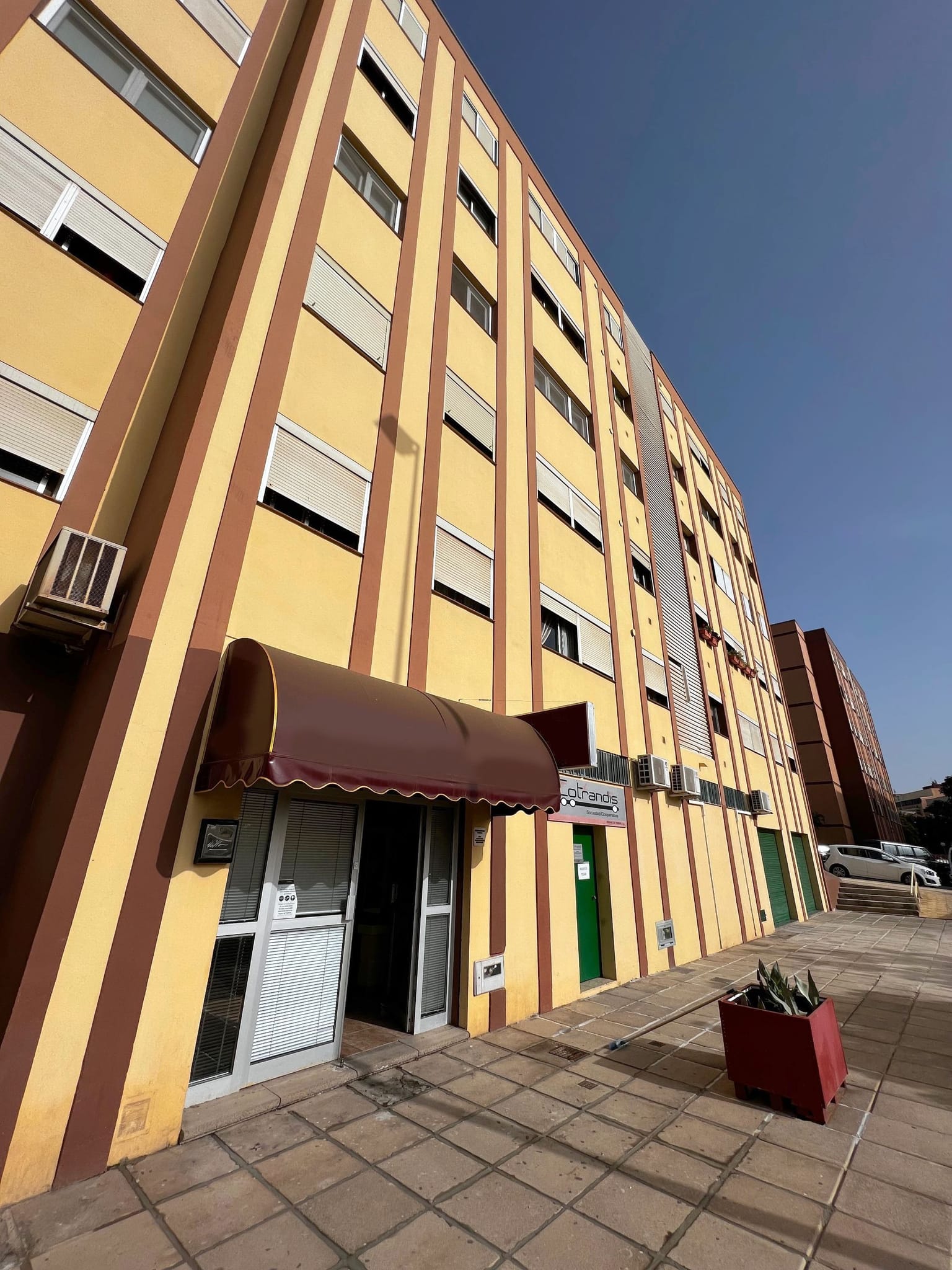 Local comercial en C/ Timanfaya 8