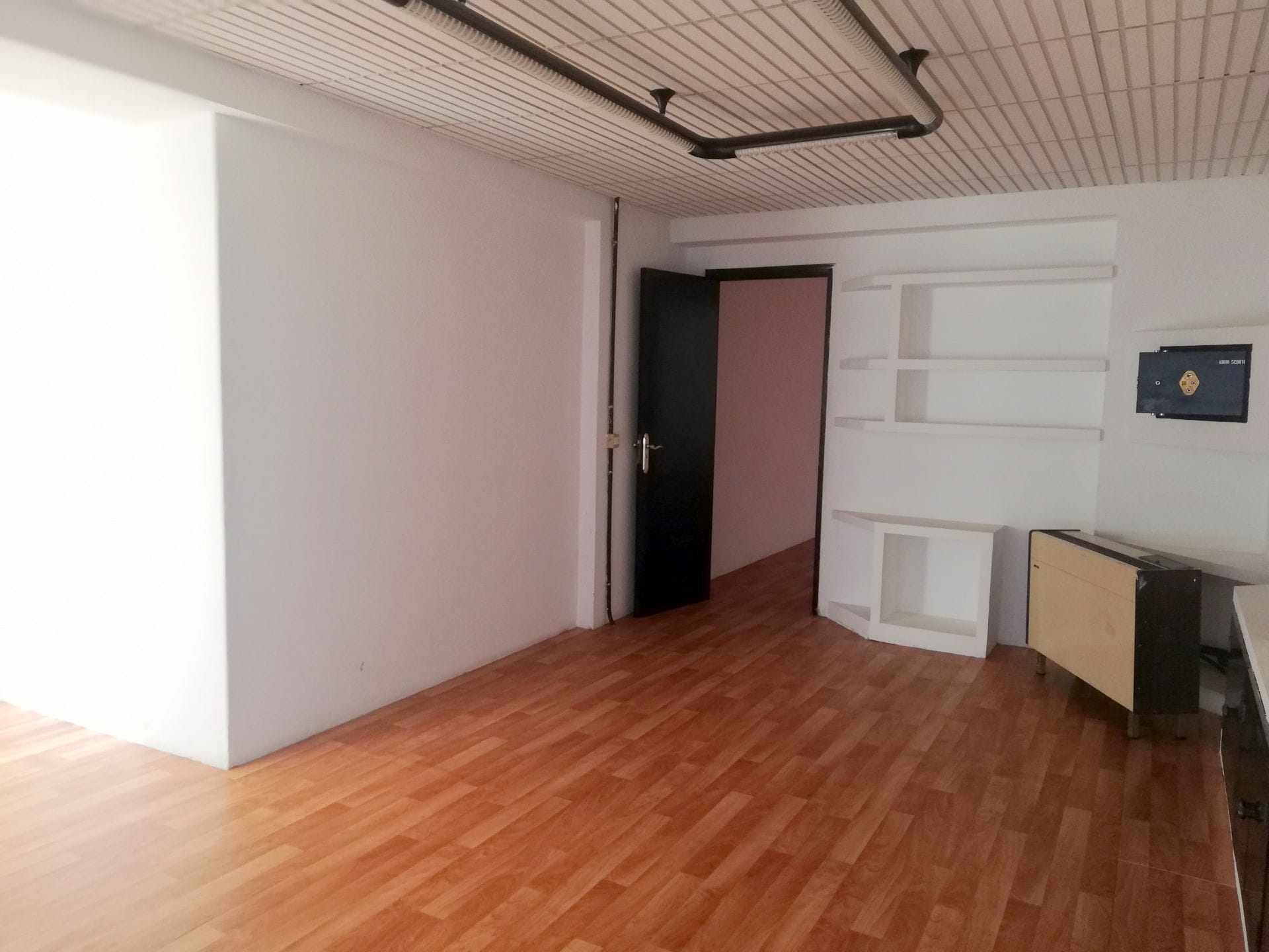 Local comercial en C/ Simón Bolivar 44