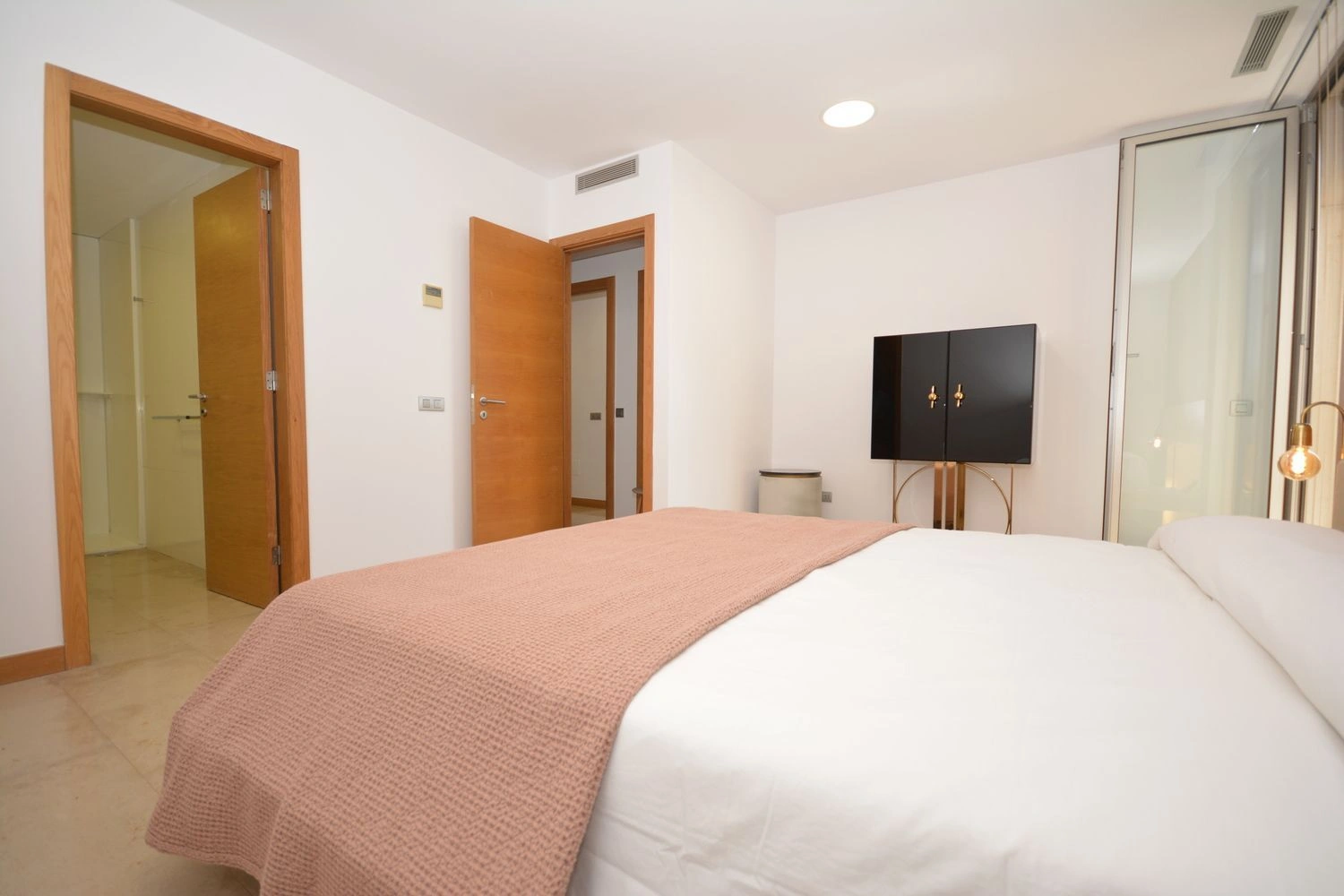 ✨ VIVIENDA DE LUJO CON VARIAS TERRAZAS Y MUCHA PRIVACIDAD EN RESIDENCIAL ANAGA.