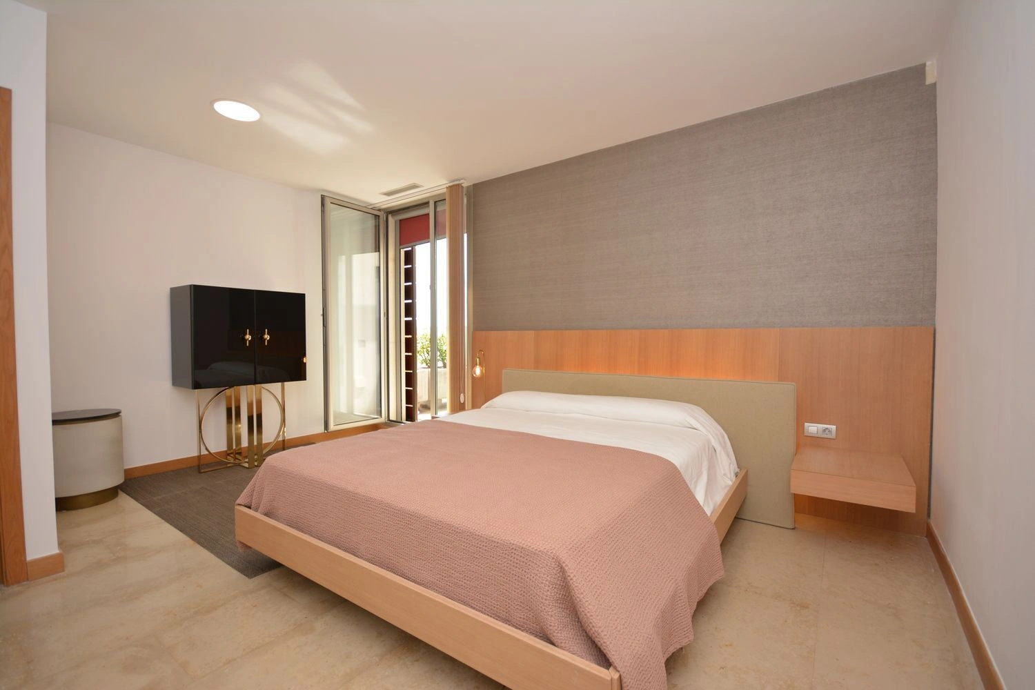 ✨ VIVIENDA DE LUJO CON VARIAS TERRAZAS Y MUCHA PRIVACIDAD EN RESIDENCIAL ANAGA.