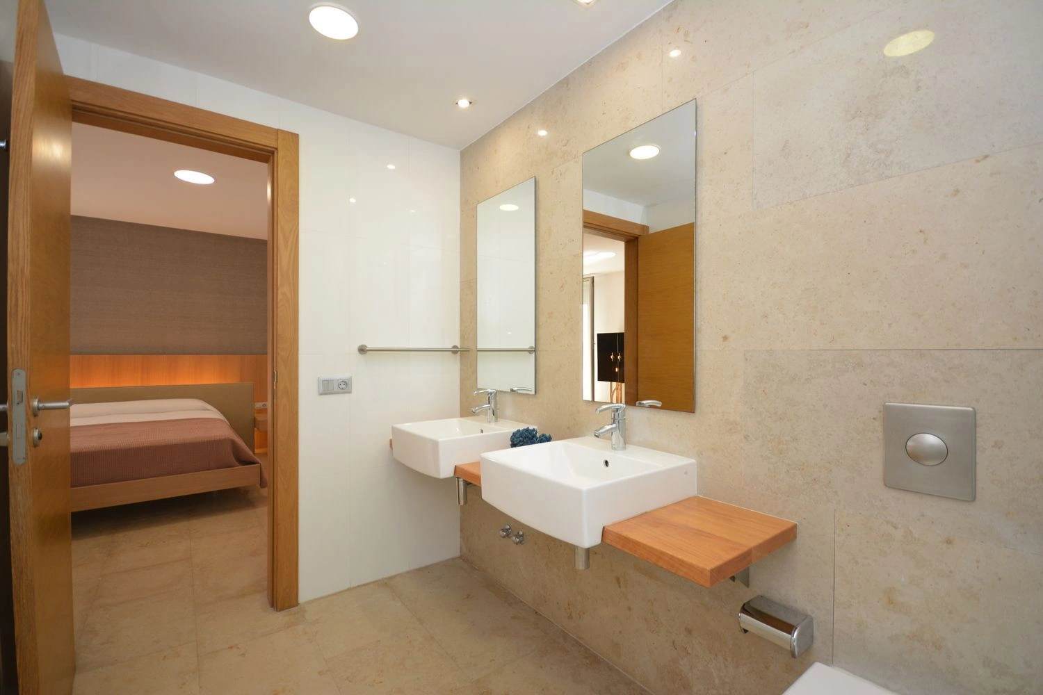 ✨ VIVIENDA DE LUJO CON VARIAS TERRAZAS Y MUCHA PRIVACIDAD EN RESIDENCIAL ANAGA.