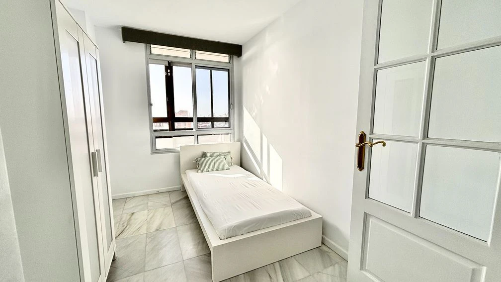 Exclusivo piso con terraza, vistas y garaje en zona residencial Anaga