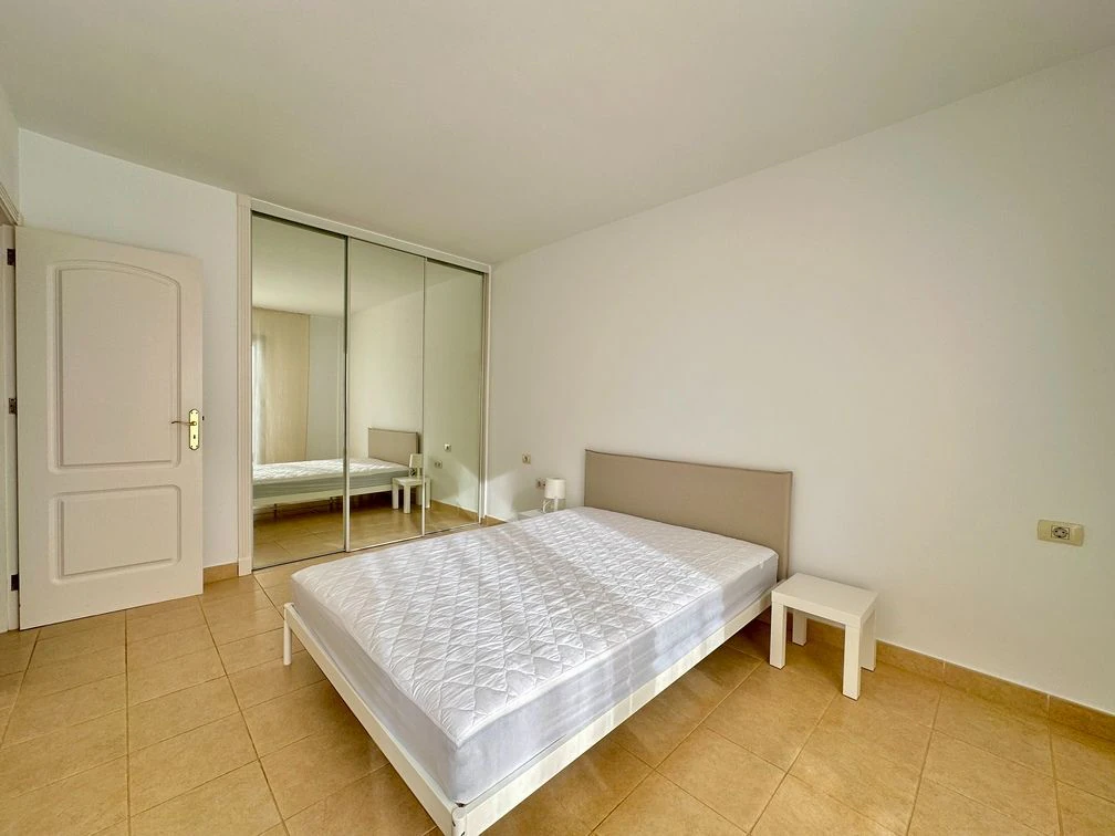 Piso en esquina muy luminoso con 2 terrazas y vestidor – Cruz del Señor