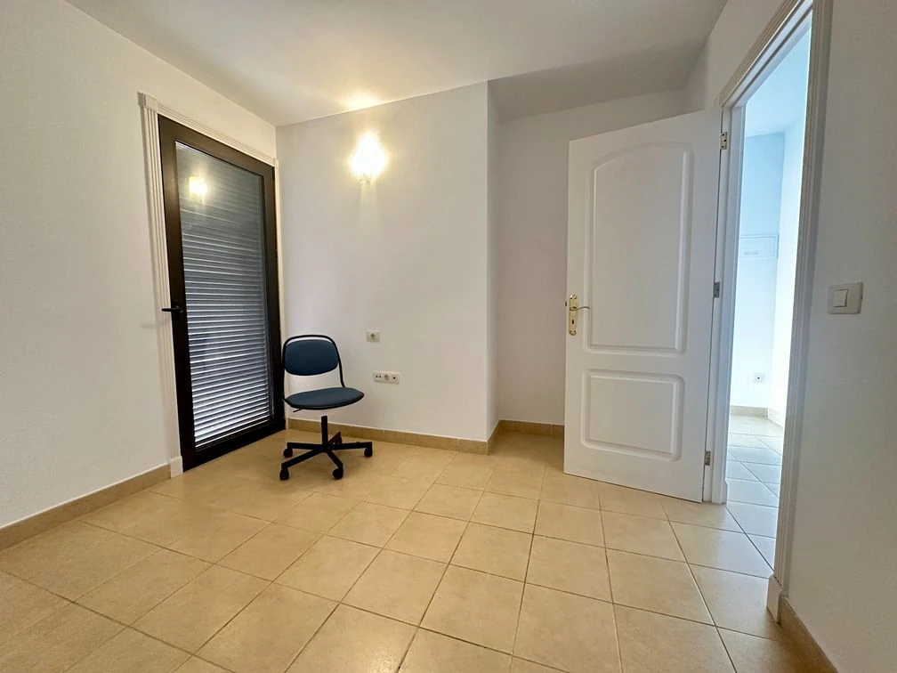 Piso en esquina muy luminoso con 2 terrazas y vestidor – Cruz del Señor