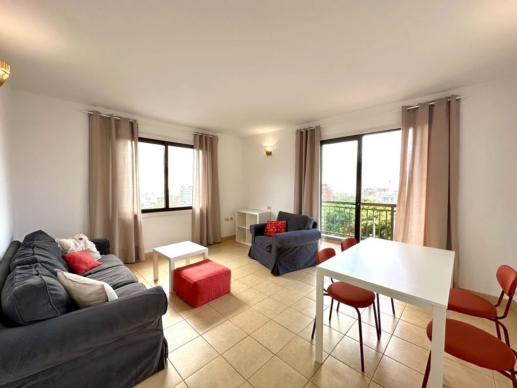 Piso en esquina muy luminoso con 2 terrazas y vestidor – Cruz del Señor