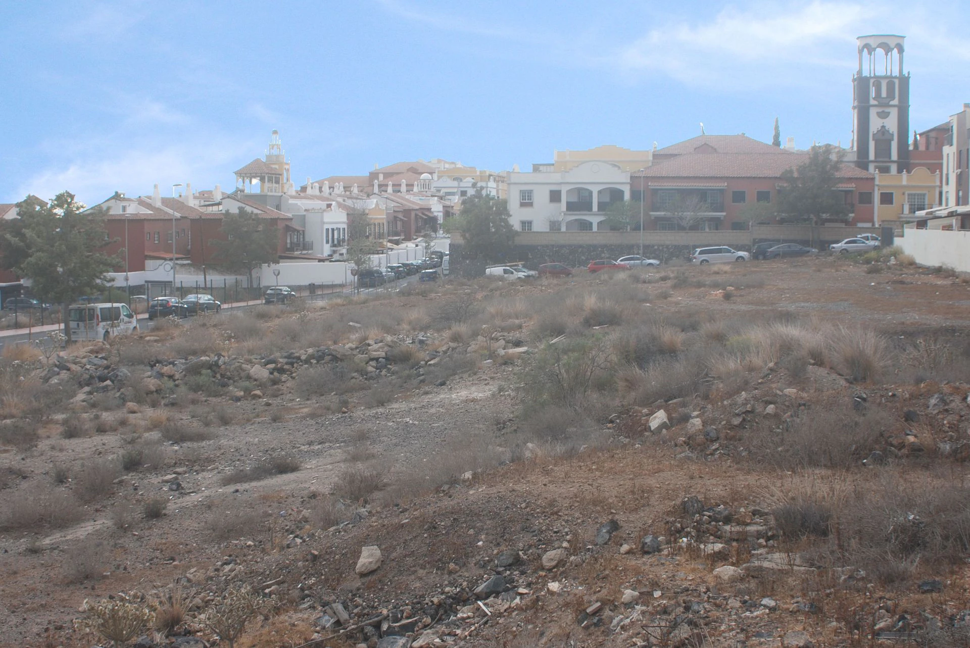 Parcela urbana en suelo comercial - residencial, en Llano del Camello, Las Chafiras