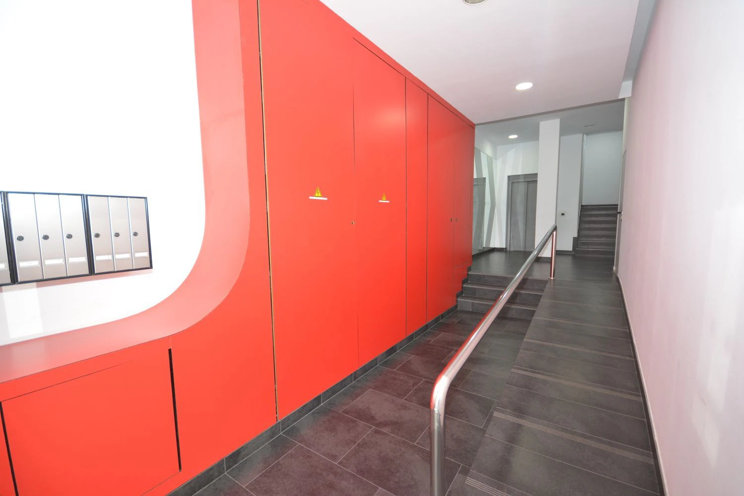 PENTHOUSE AVEC TERRASSE PRIVÉE ET PANNEAUX SOLAIRES AU CENTRE DE SANTA CRUZ