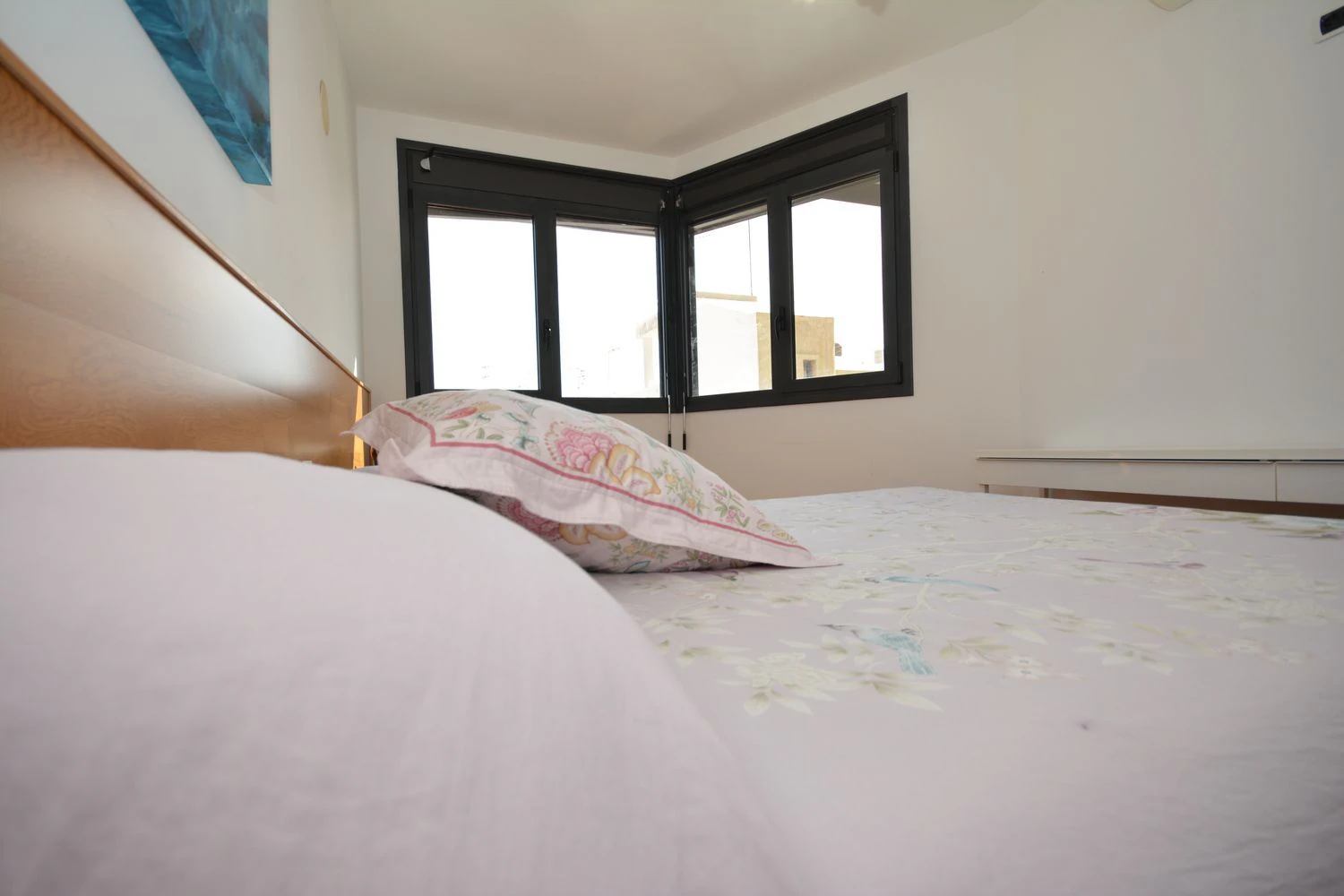 PENTHOUSE AVEC TERRASSE PRIVÉE ET PANNEAUX SOLAIRES AU CENTRE DE SANTA CRUZ
