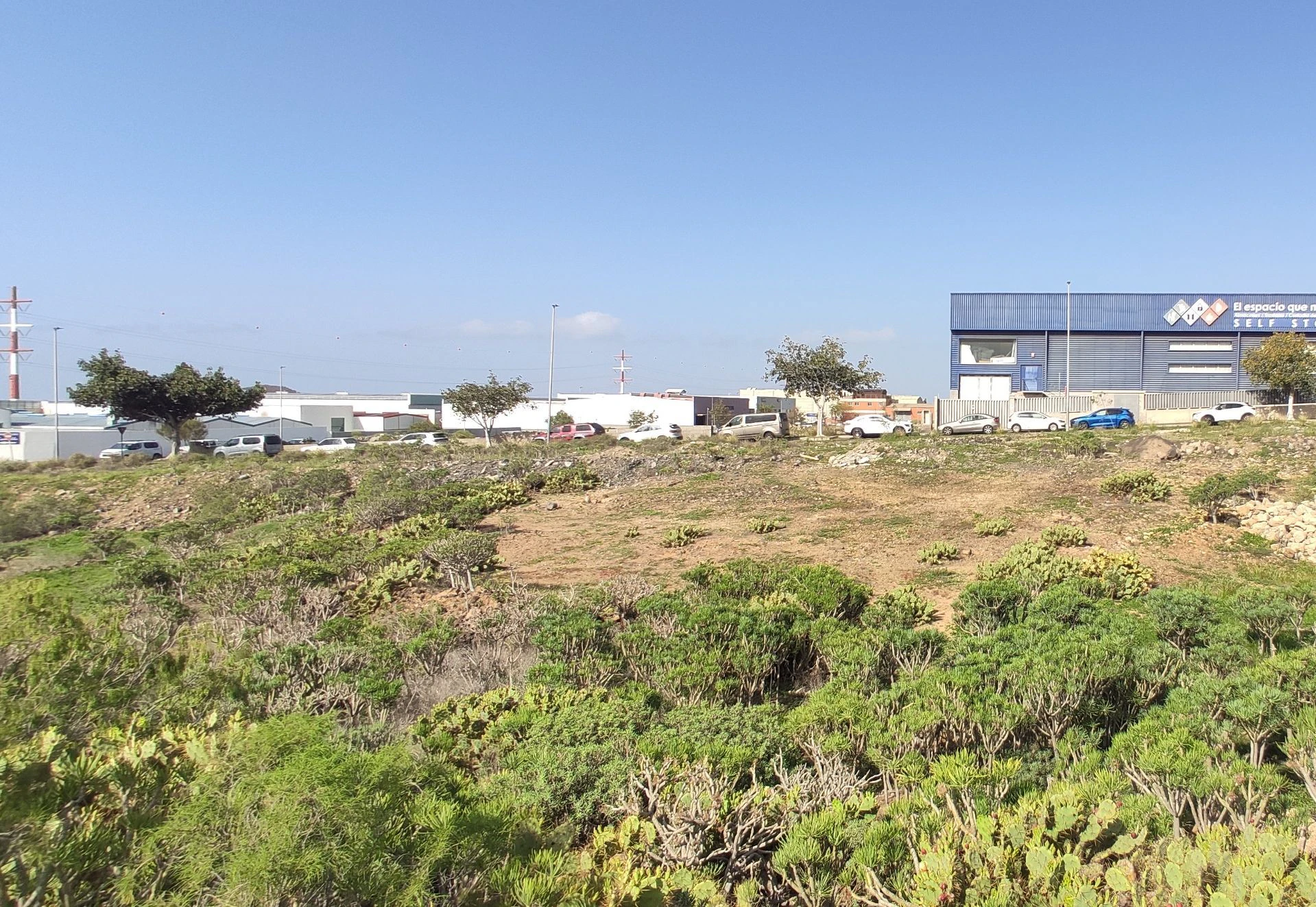 Parcela urbana en suelo Industrial-Comercial, en Llano del Camello, Las Chafiras