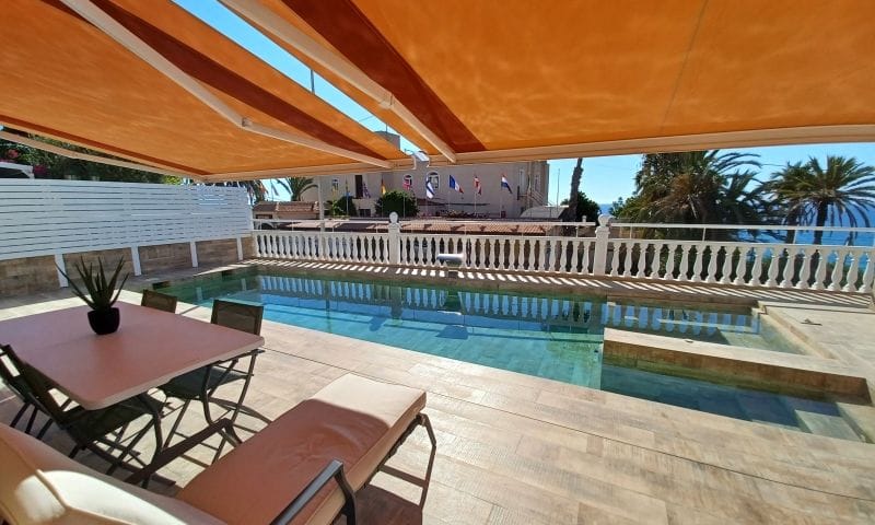 Venta. Villa en Torrevieja