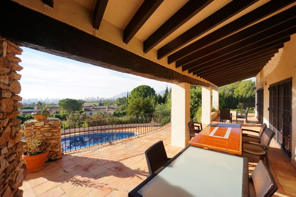 Verkoop. Villa in Calpe