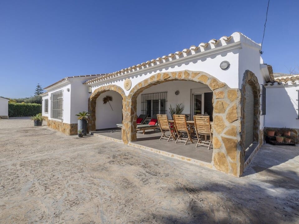 Verkoop. Villa in Javea