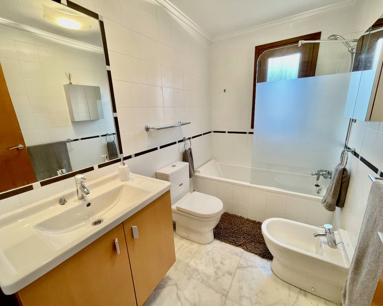 Venta. Villa en Algorfa