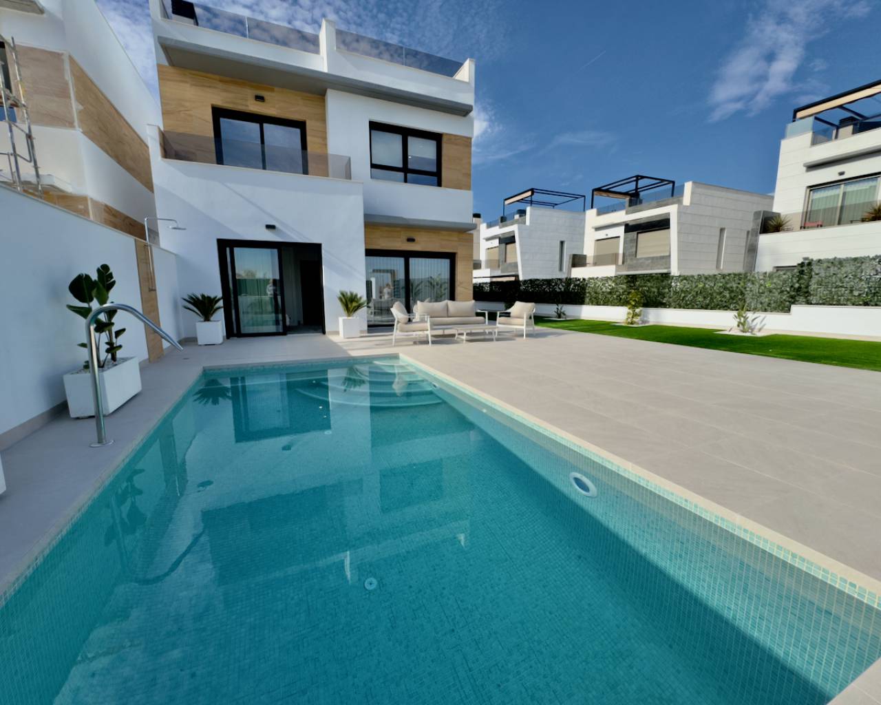 CC-649003 - Verkoop. Villa in Benijofar