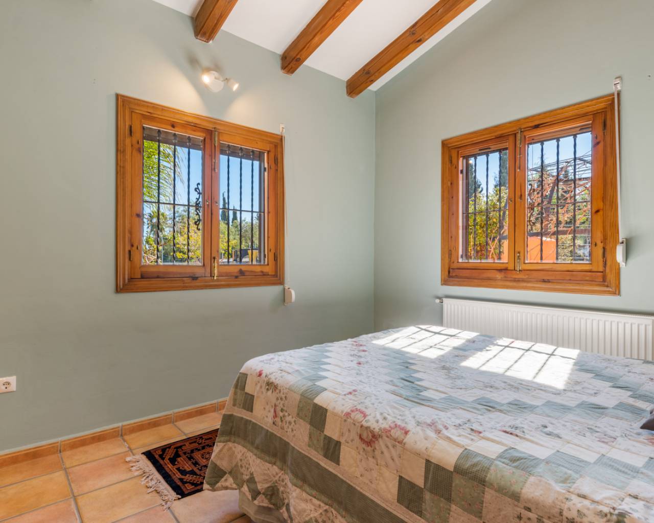 Venta. Villa en Catral