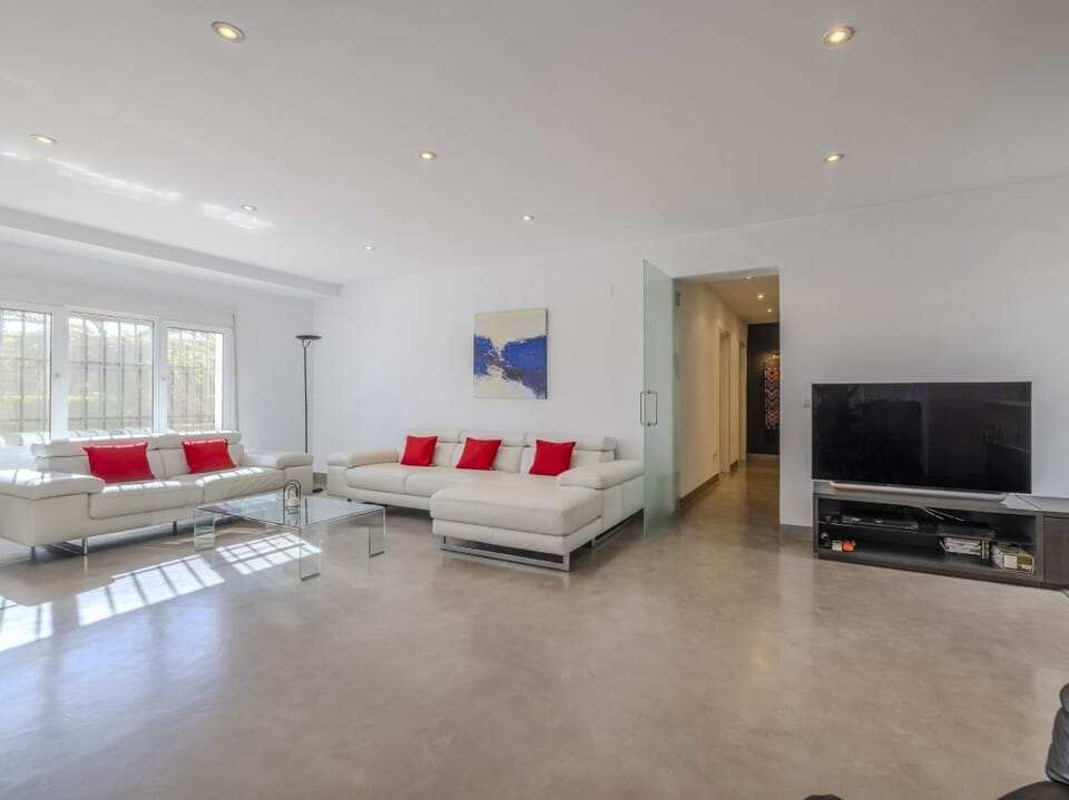 Verkoop. Villa in Javea