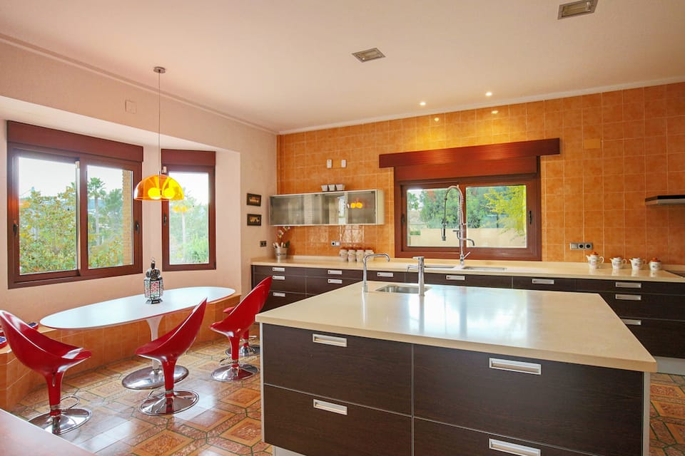For Sale. Villa in Pedreguer