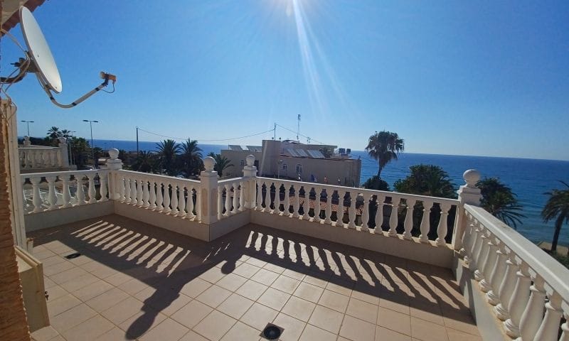 Venta. Villa en Torrevieja
