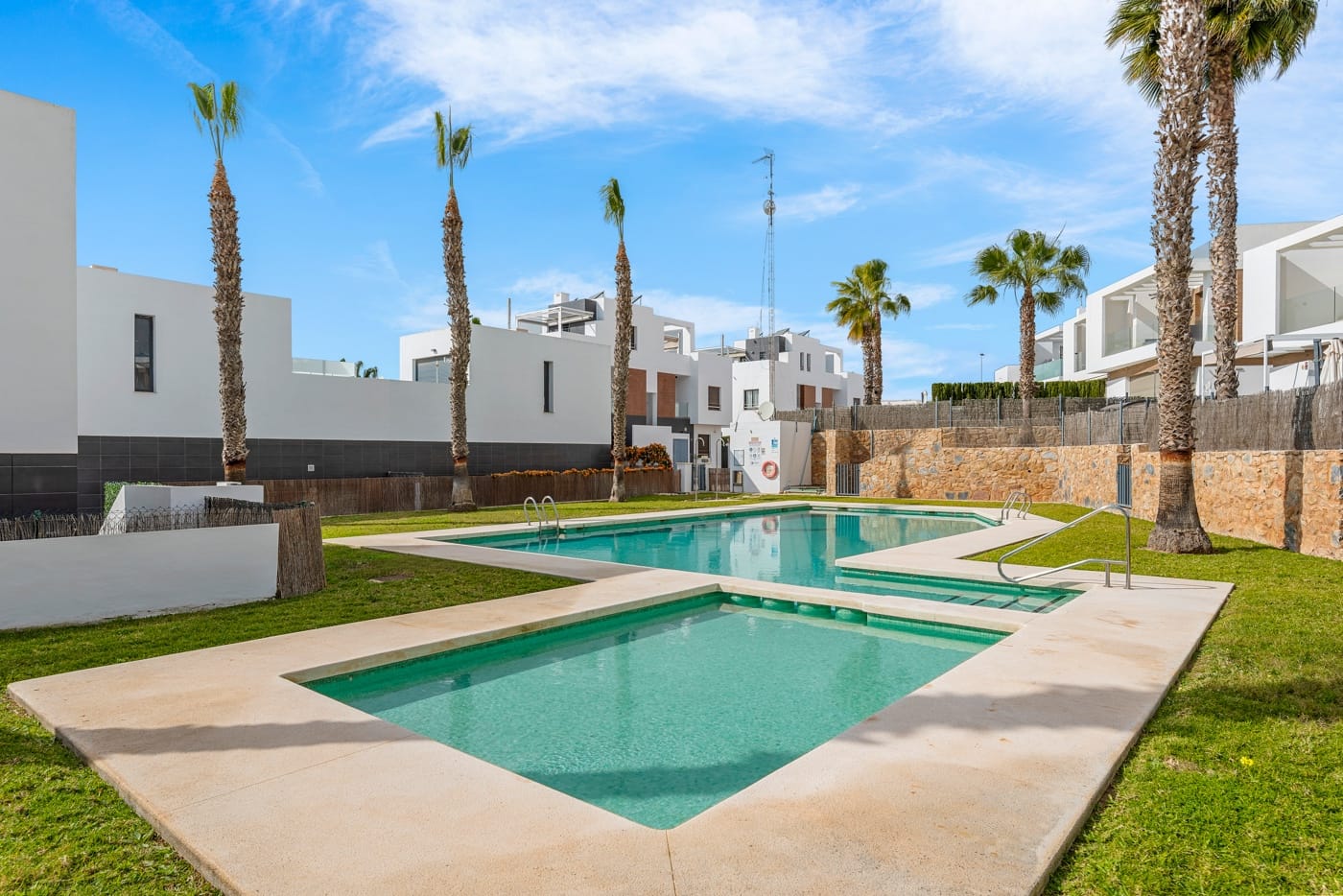 Venta. Villa en Orihuela Costa