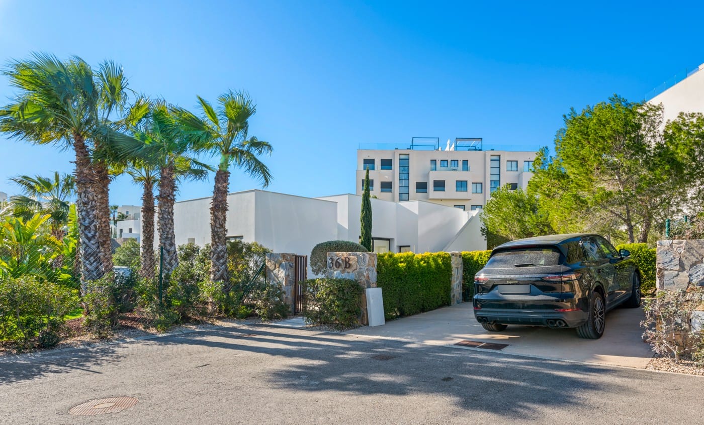For Sale. Villa in Orihuela Costa
