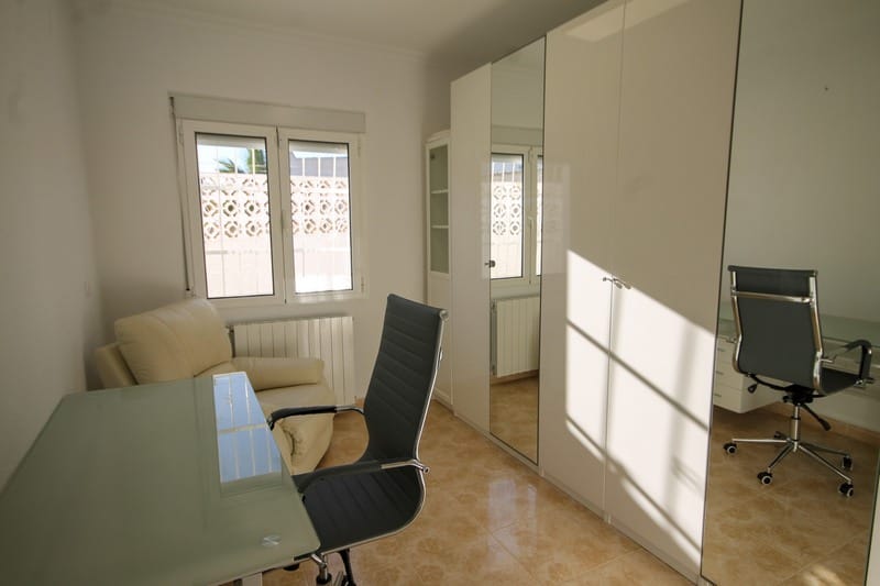 Venta. Villa en San Miguel de Salinas
