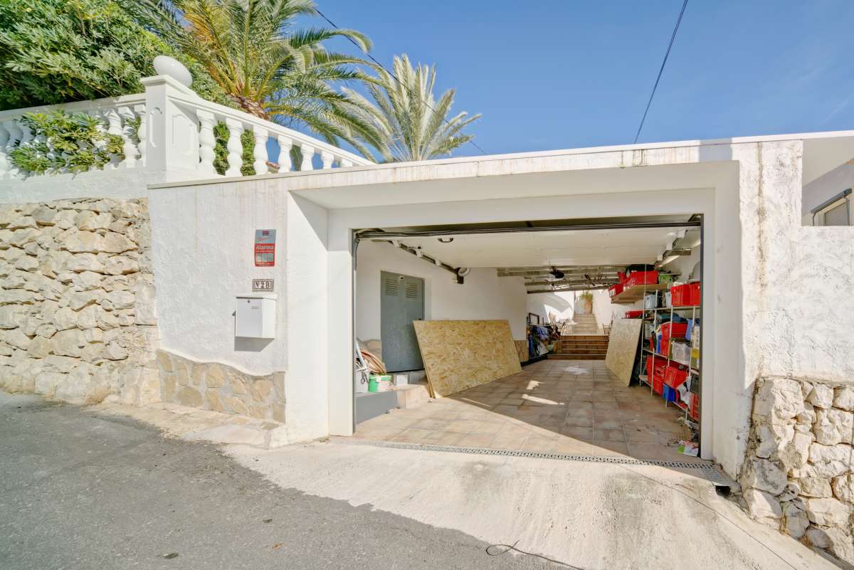 For Sale. Villa in