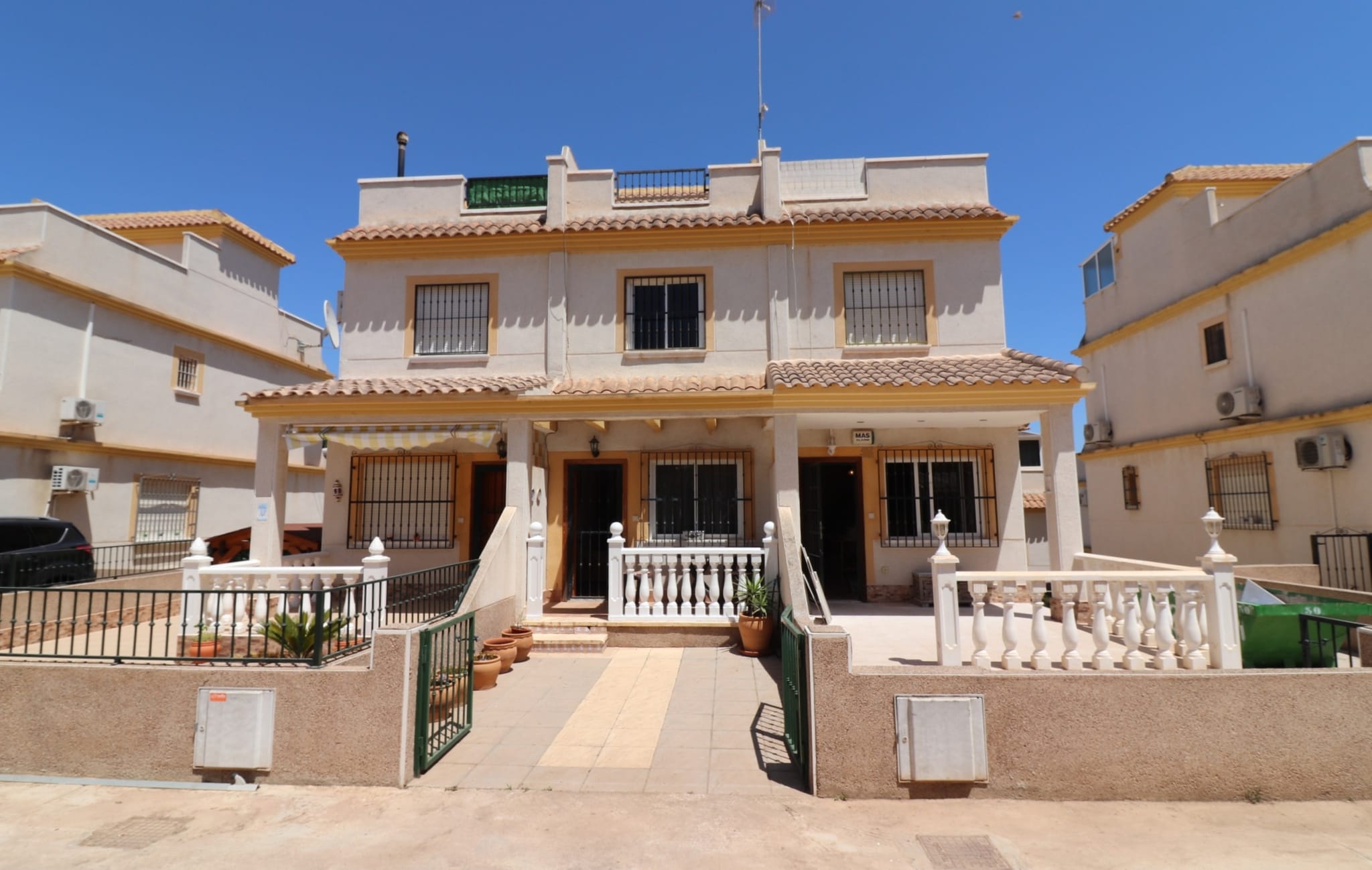 CC-82063 - Verkoop. Rijhuis in Algorfa