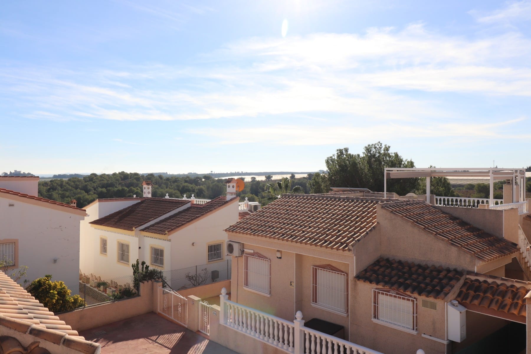 Venta. Villa en Algorfa