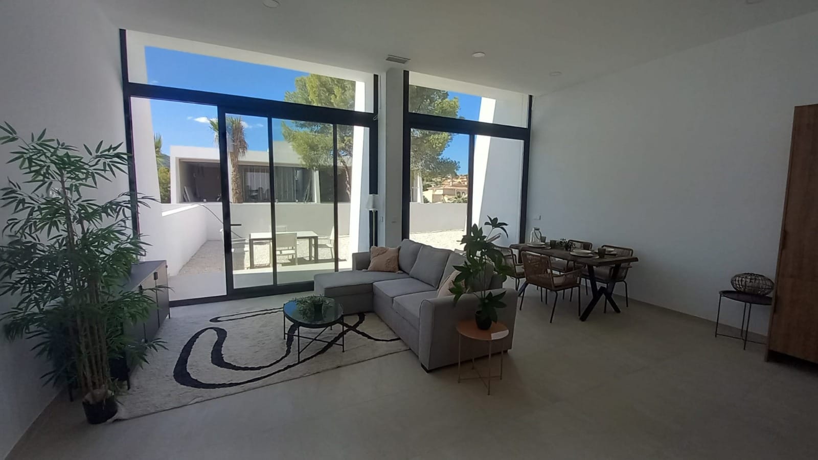 Adosados nuevos y modernos en venta en Calpe