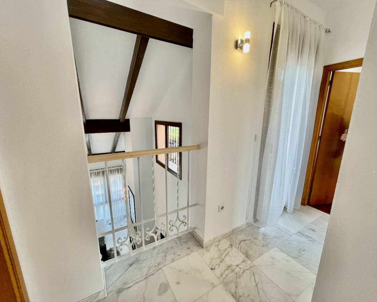 Venta. Villa en Algorfa