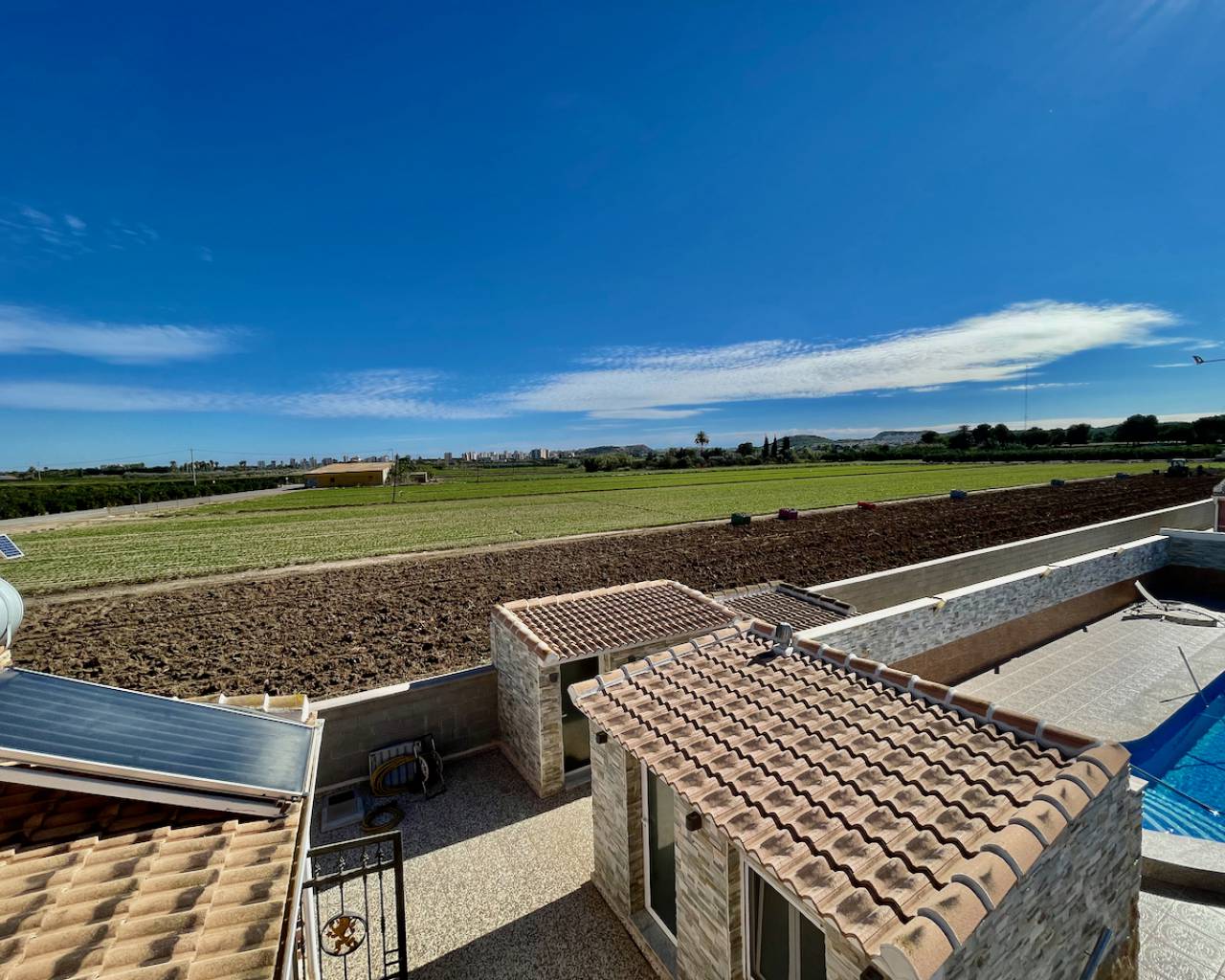 For Sale. Villa in Guardamar del Segura