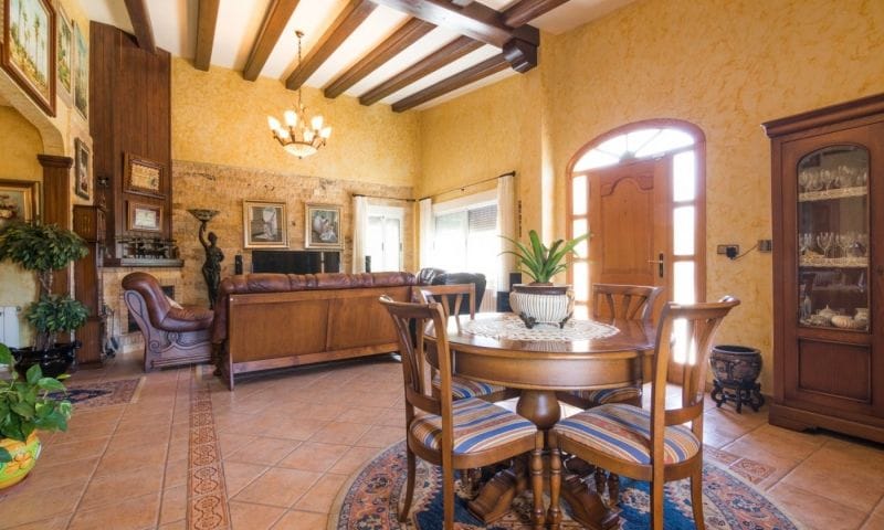 For Sale. Villa in Crevillente