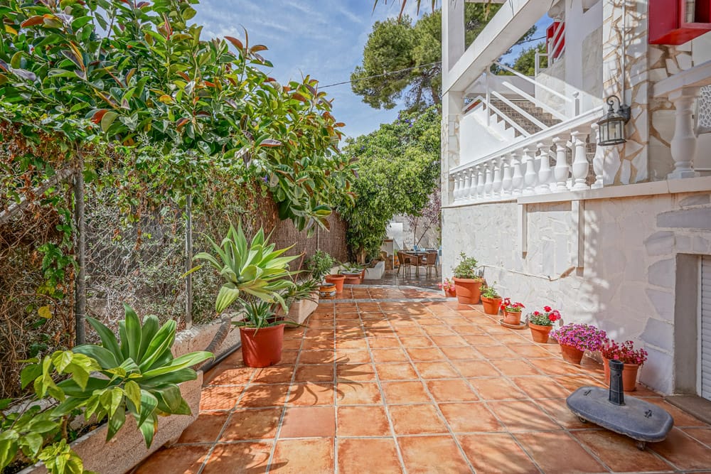 Venta. Commercial Unit en Calpe
