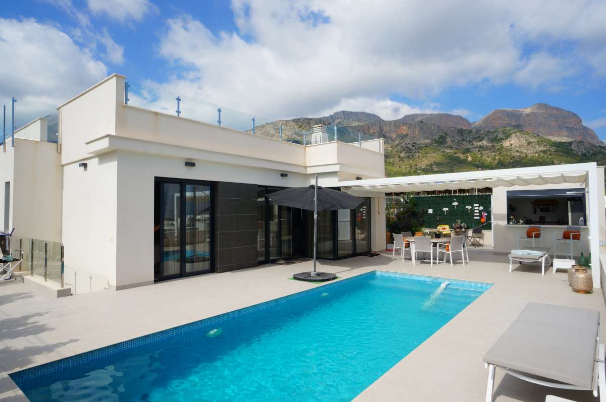 Venta. Villa en Polop