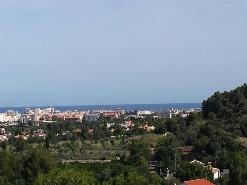 Verkauf. Handlung in Denia