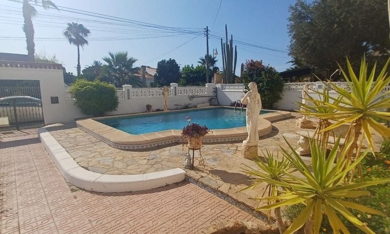 Verkauf. Villa in Torrevieja