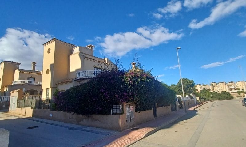 Venta. Villa en Orihuela Costa