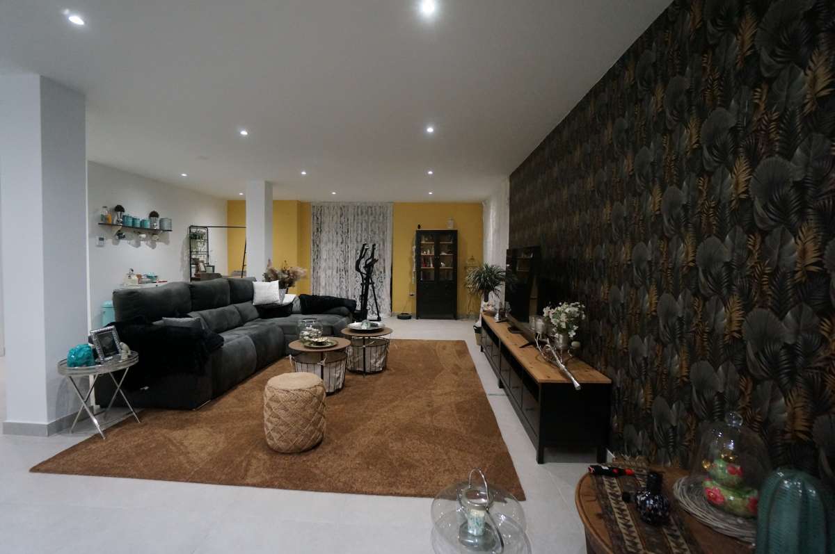 Venta. Villa en Polop