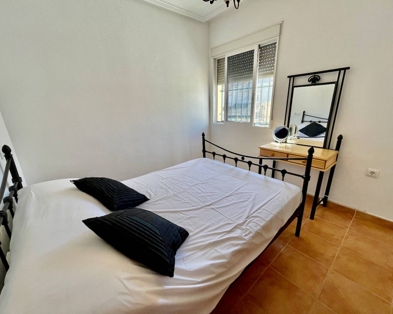 Venta. Villa en Algorfa