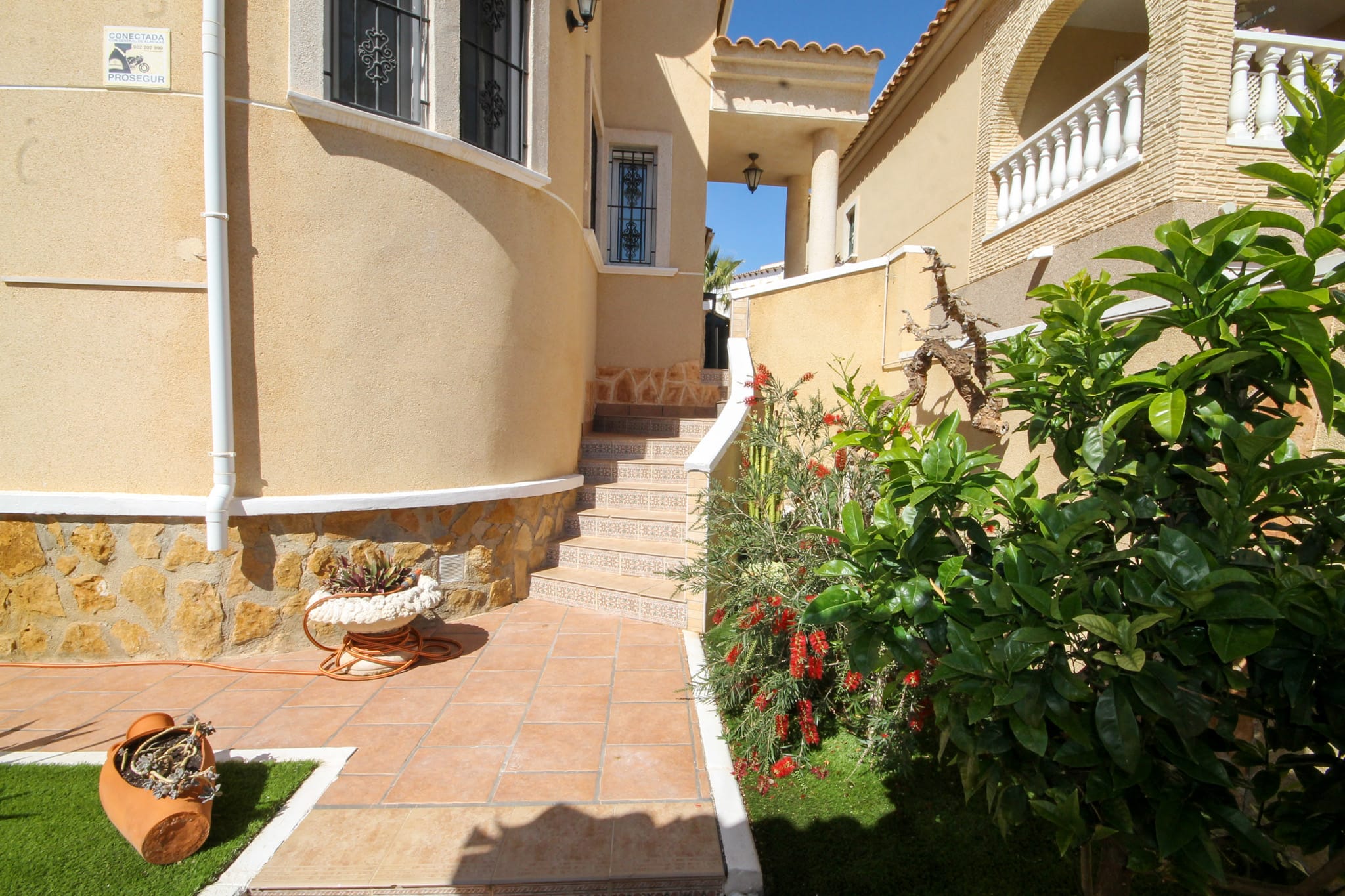 Venta. Villa en San Miguel de Salinas