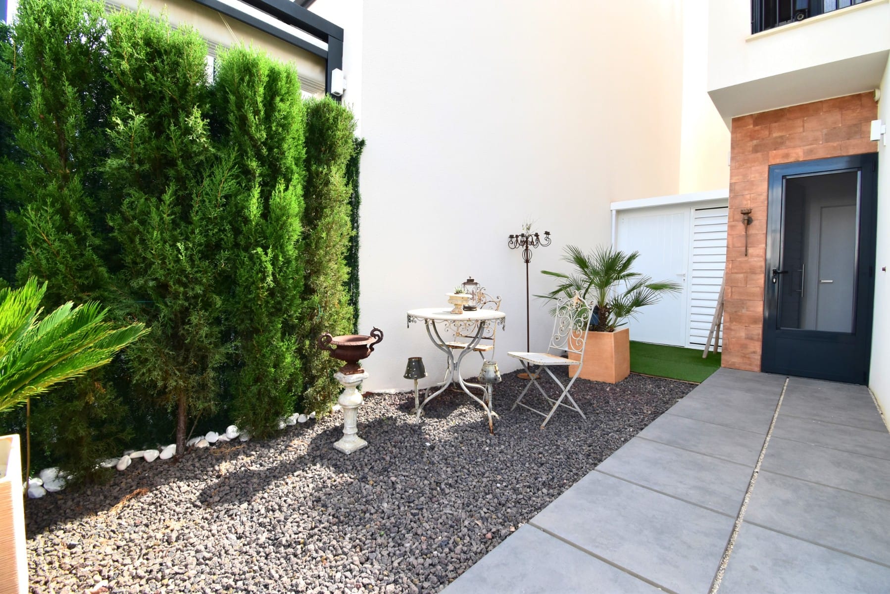 Venta. Villa en Benijofar
