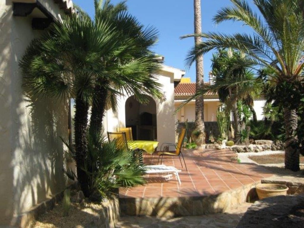 Venta. Villa en Moraira