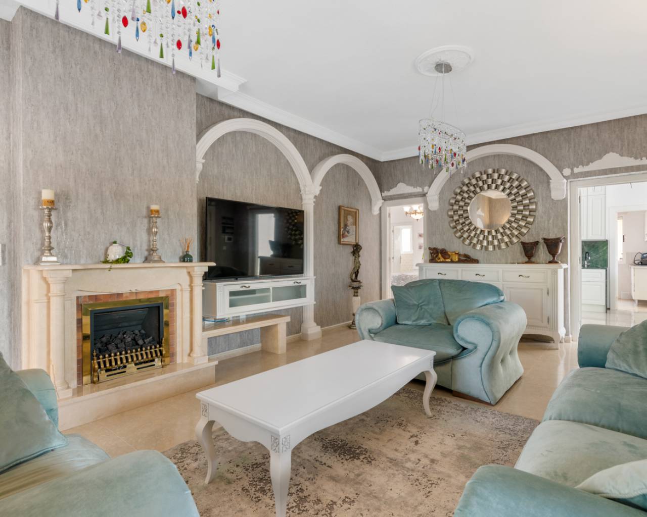 Venta. Villa en Daya Vieja