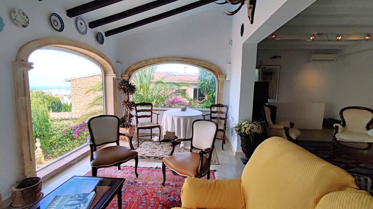 Venta. Villa en Denia