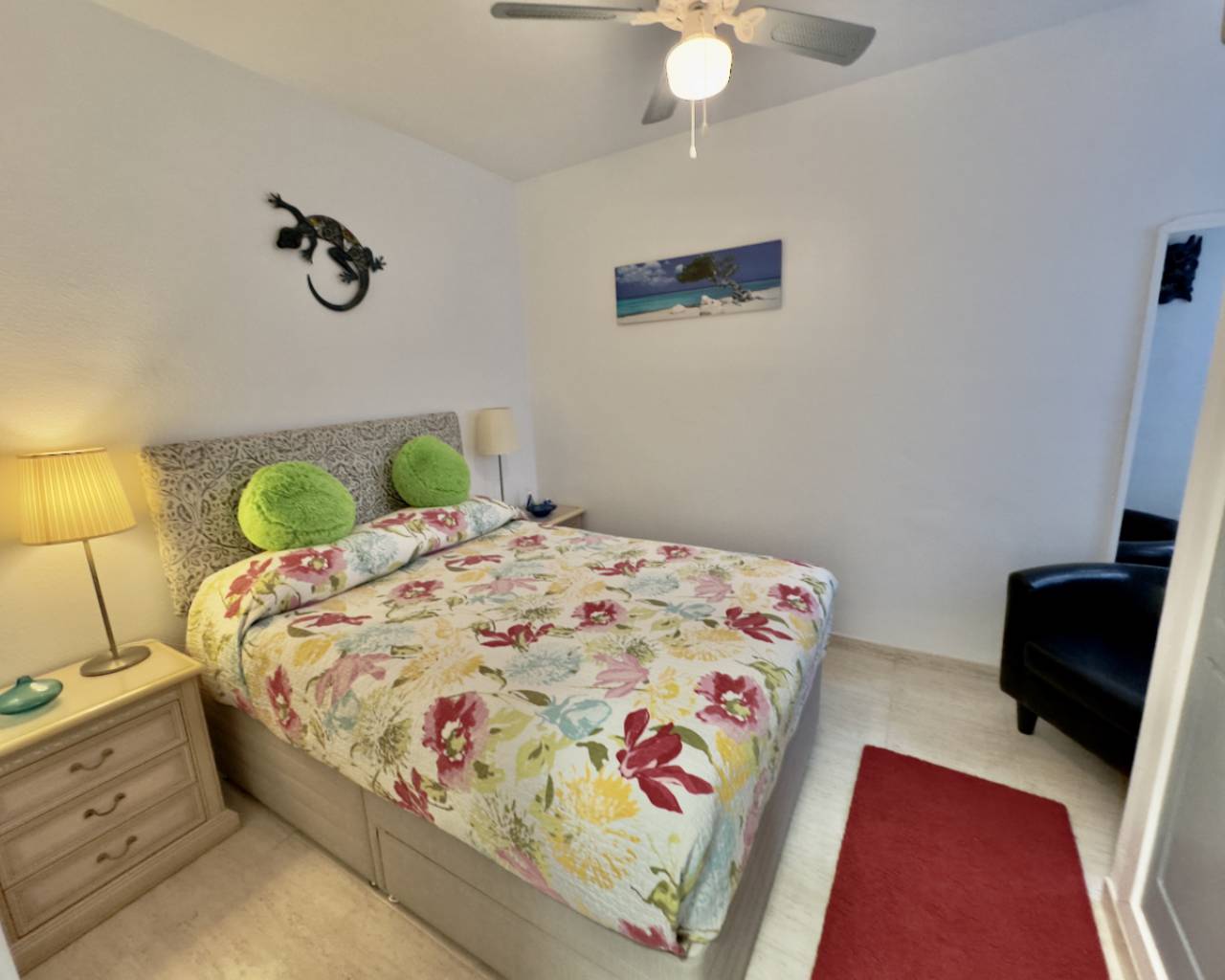 Venta. Villa en Los Montesinos
