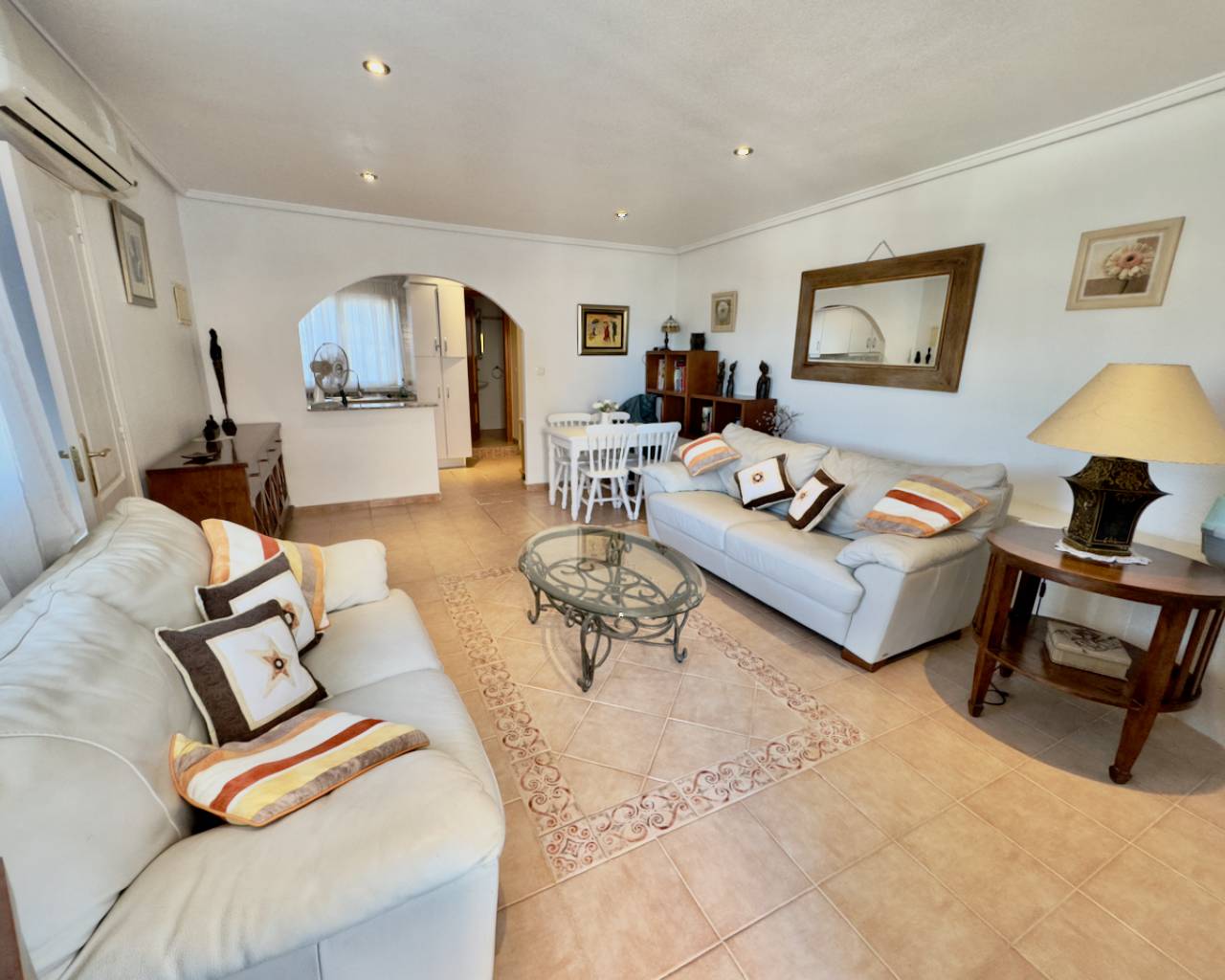 Venta. Villa en Rojales