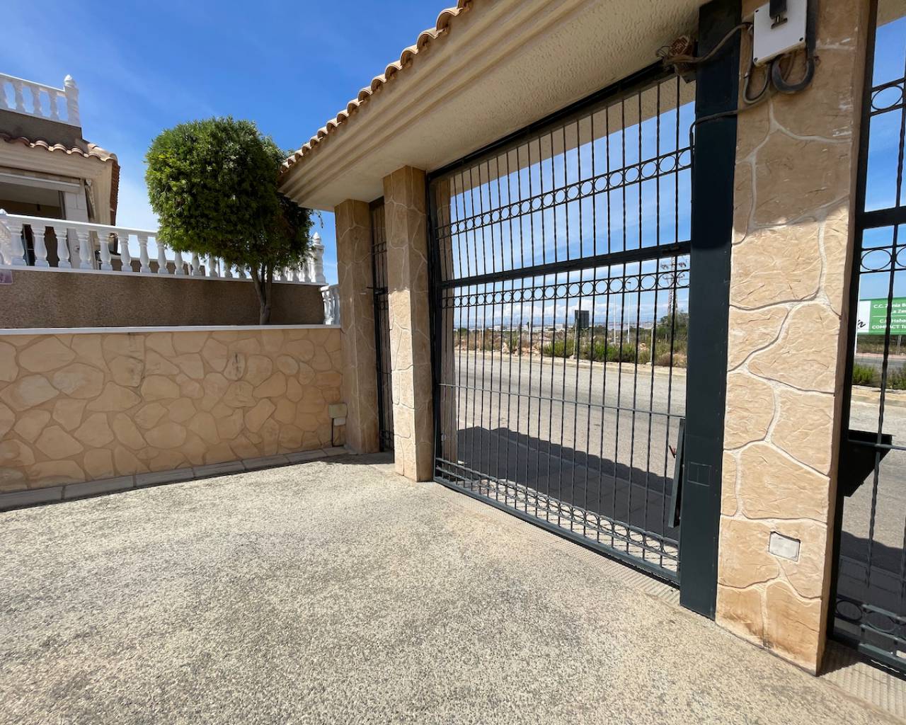 Venta. Villa en Orihuela Costa
