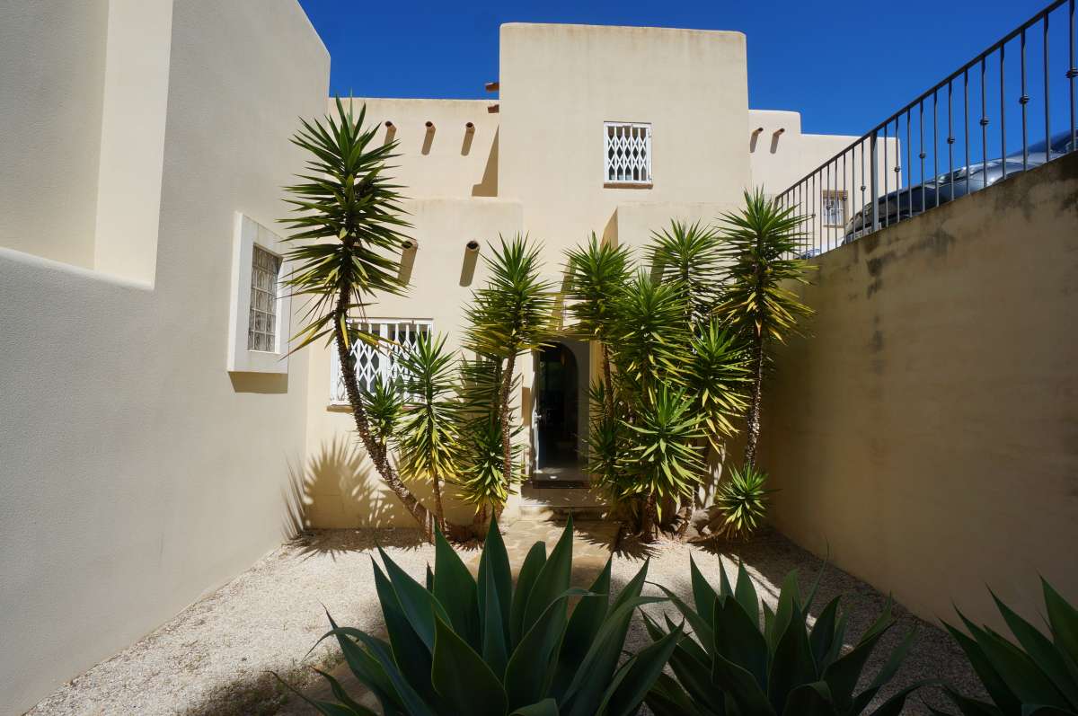 Verkoop. Halfvrijstaand in Calpe